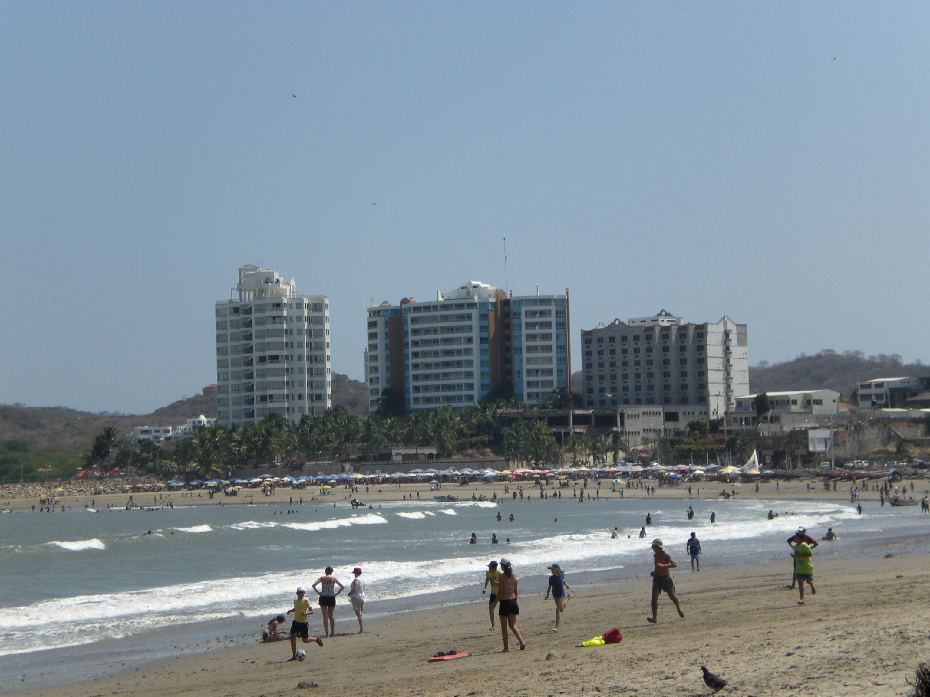 ROMO: «EN JULIO SE EMPEZARÁN A ABRIR LAS PLAYAS DEL PAÍS CON UN PROYECTO PILOTO»