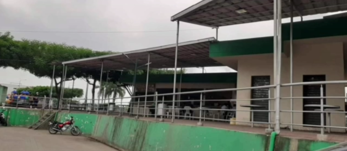 Actos obscenos en el malecón de Ventanas.